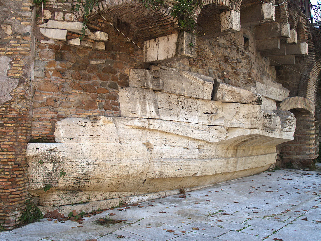 Isla tiberina. Decoración romana.