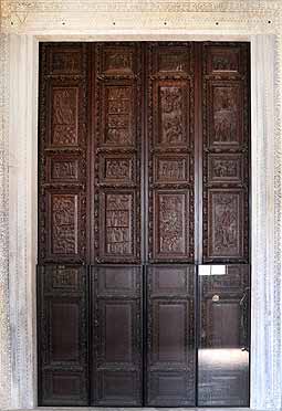 Puerta de Santa Sabina